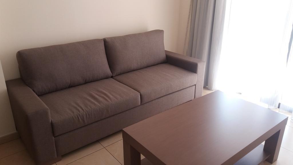 101 Mandritis Court Apartment Larnaca Exterior foto