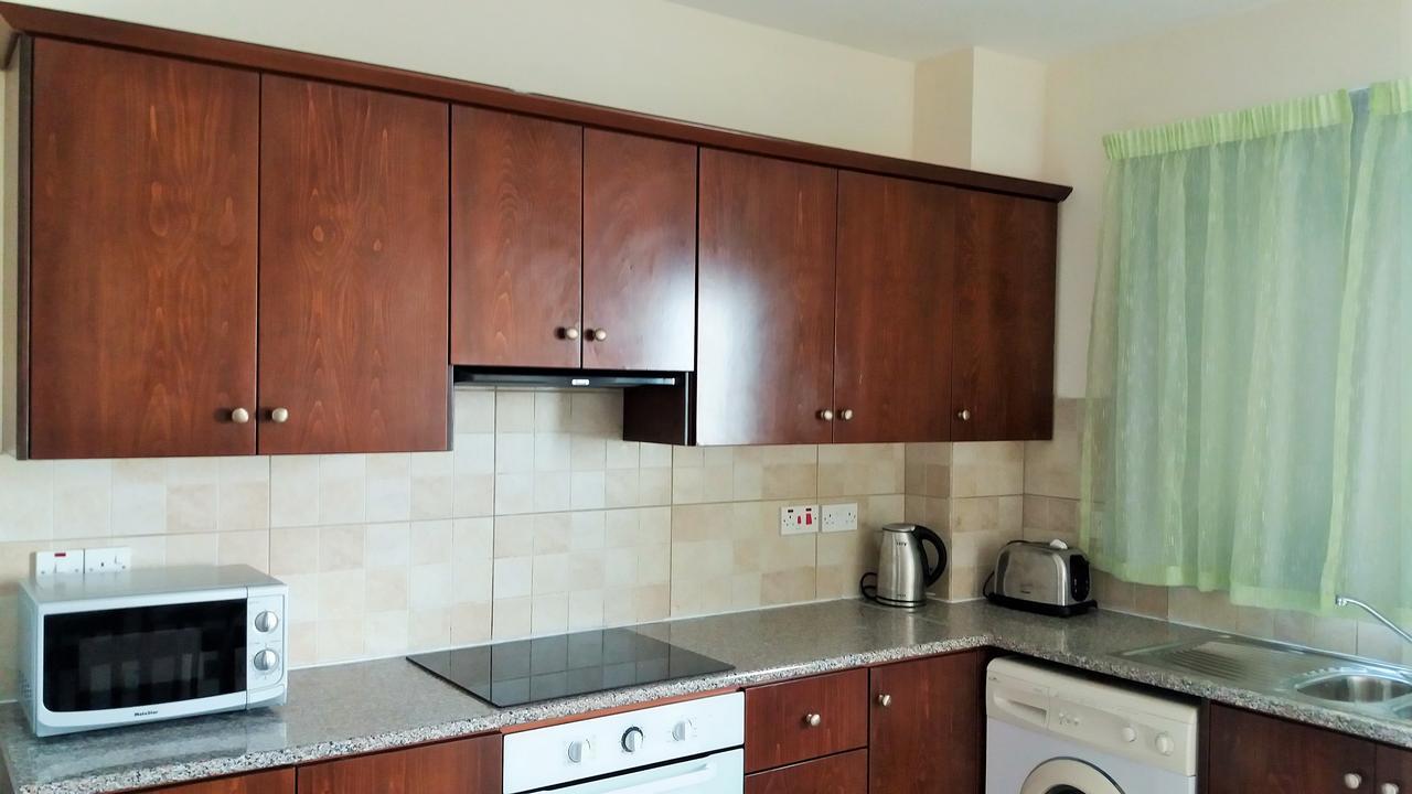 101 Mandritis Court Apartment Larnaca Exterior foto